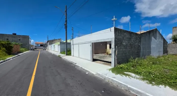 Casa na Aruana com 3 Quartos e Suíte | Área Gourmet | Costa Verde 2