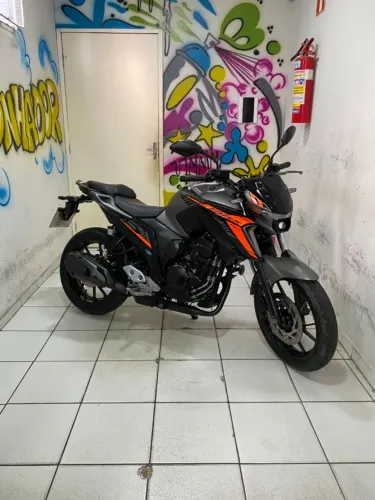 FZ25 2024/2025