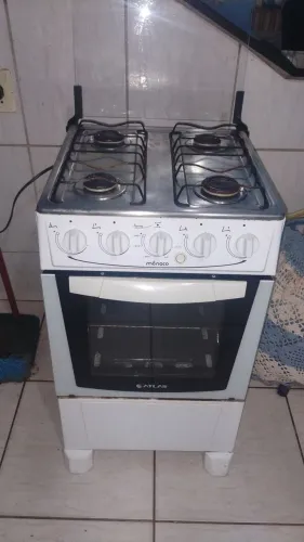 Fogão com acendimento automático 