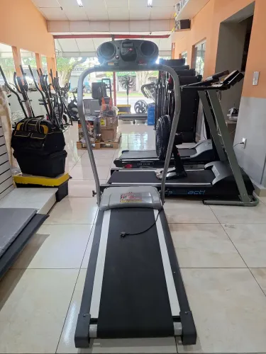 Esteira Eletrônica suporta até 100kg