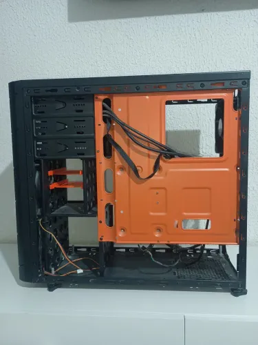 Gabinete Cougar