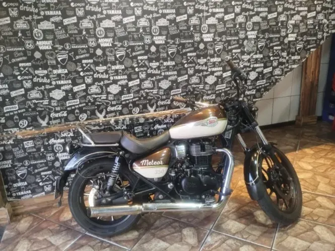 Royal Enfield Meteor 350 Super Nova