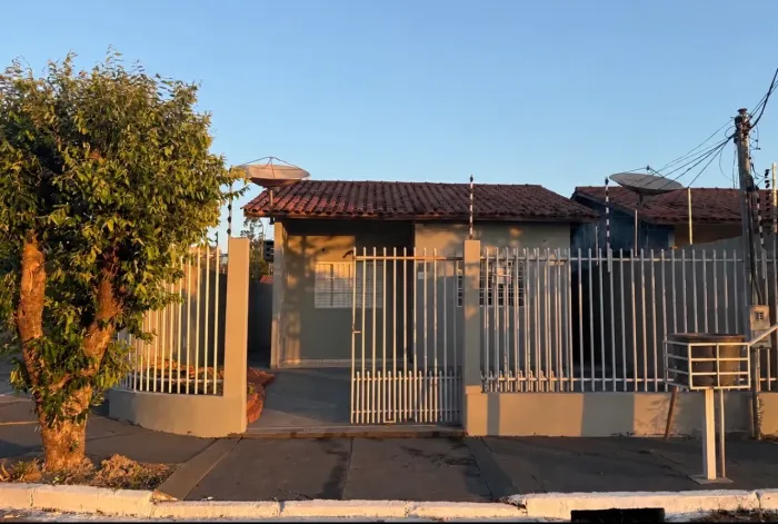 ALUGA-SE R$ 1.850,00 - Casa no despraiado