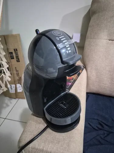 Cafeteira Dolce Gusto novíssima 110v