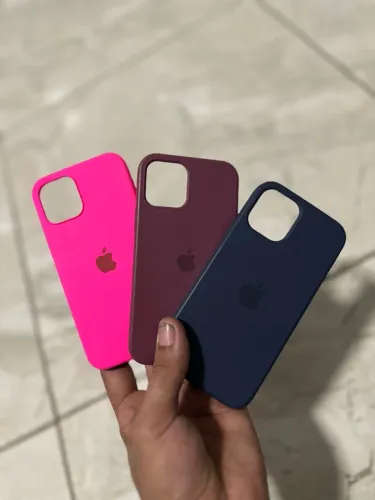 3 capinha do iPhone 12 Pro, R$30,00 leva as 3!