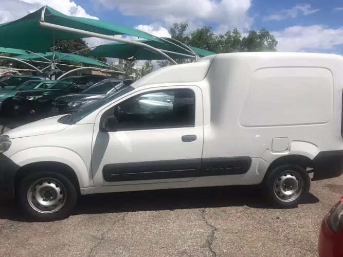 Fiat Fiorino Furgão Work. Hard 1.4 Flex 8V 2P 2020