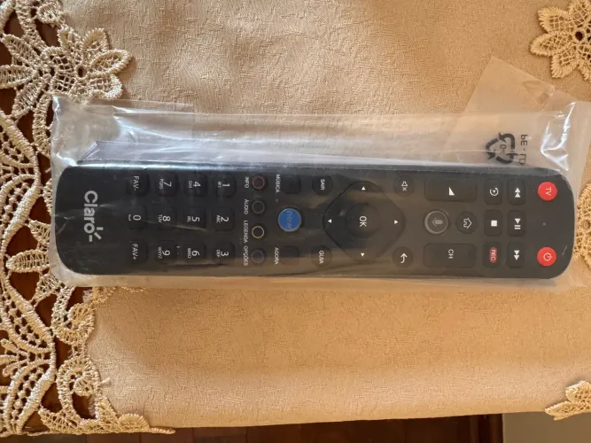Controle remoto Claro TV comando de Voz original novo sem uso