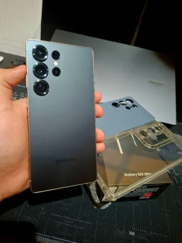 S25 Ultra 256gb sem marcas de uso - C/caixa e 2 capas