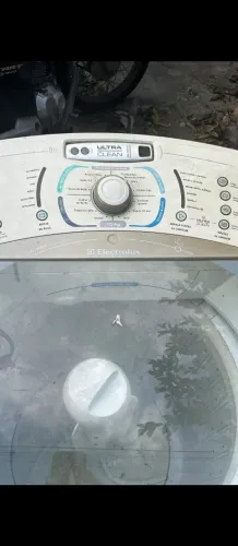 Máquina de lavar usada