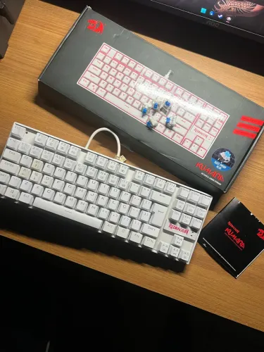 Teclado Redragon kumara seminovo