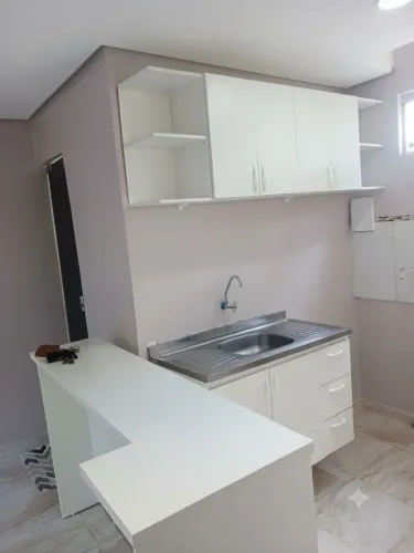 Oportunidade de aluguel 45m2 com suíte e armários próximo SPA Galiléia