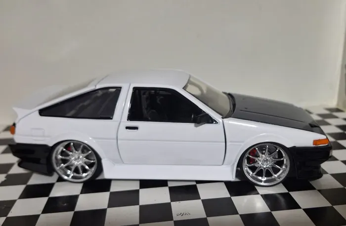 Miniatura 1 24