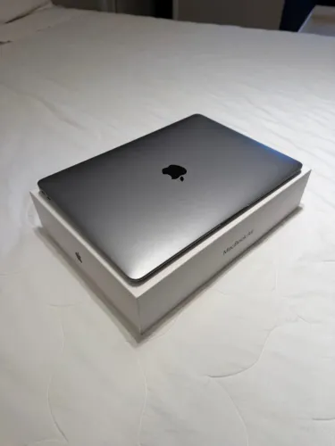 macbook air 13 2020