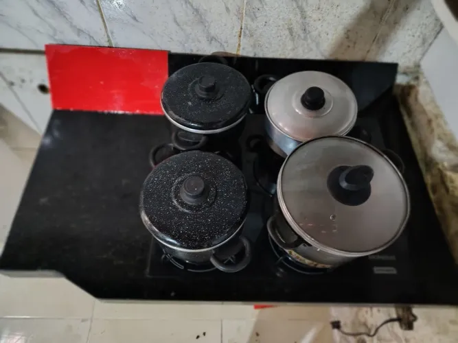 Fogão cooktop + pedra de mármore 