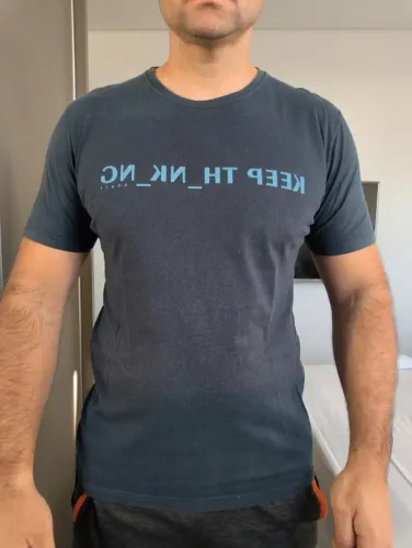 Desapegando Camiseta Khelf Azul petroleo tamanho M