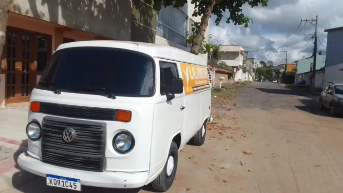 Volkswagen Kombi Furgão 1.4 MI Total Flex 8V 2009
