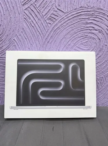 MacBook Pro m5 pro | Lacrado