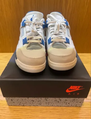 Jordan 4 - NB 9060 - 2002r