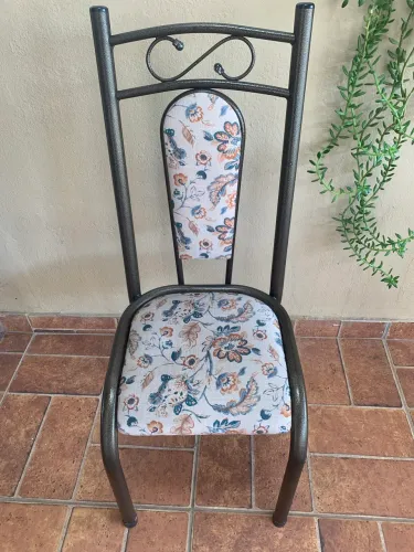Mesa quatro cadeiras 