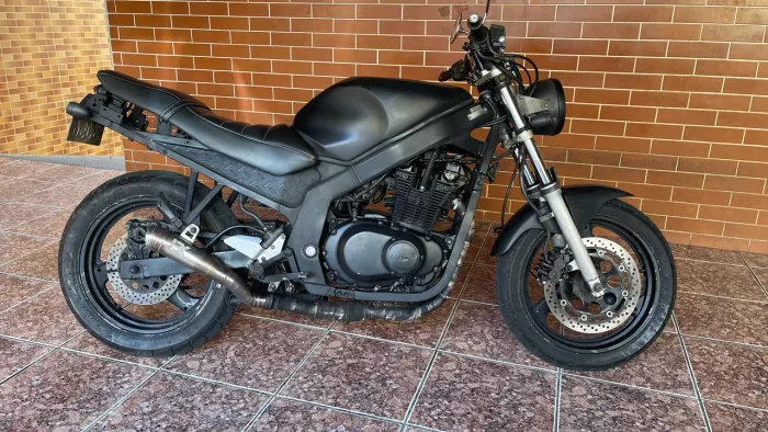 GS-500 Café Race