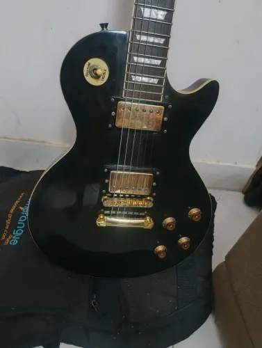 Guitarra Les Paul Benson