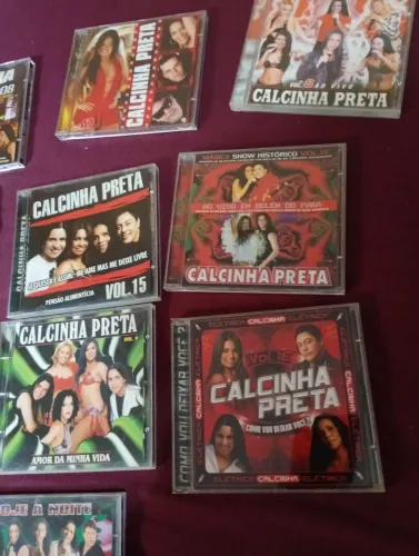 CDs calcinha preta em excelente estado