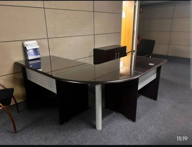 Mesa para escritório em L