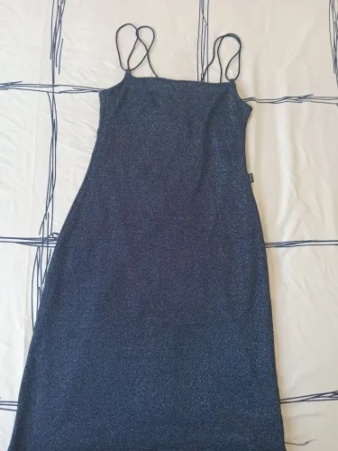 Vendo vestidos de festa