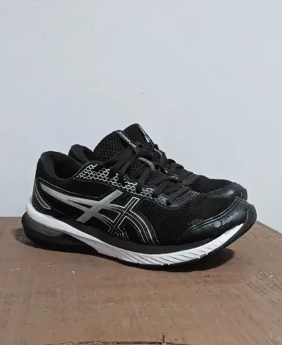 Tênis Asics Gel Equation Feminino Preto academia caminhada 37