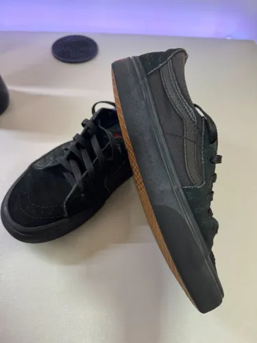 Tênis Vans - 37