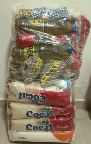 Vendo uma cesta básica da Sadia