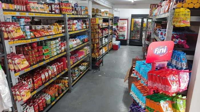 Vendo mini mercado no Cajuru( acrópole)