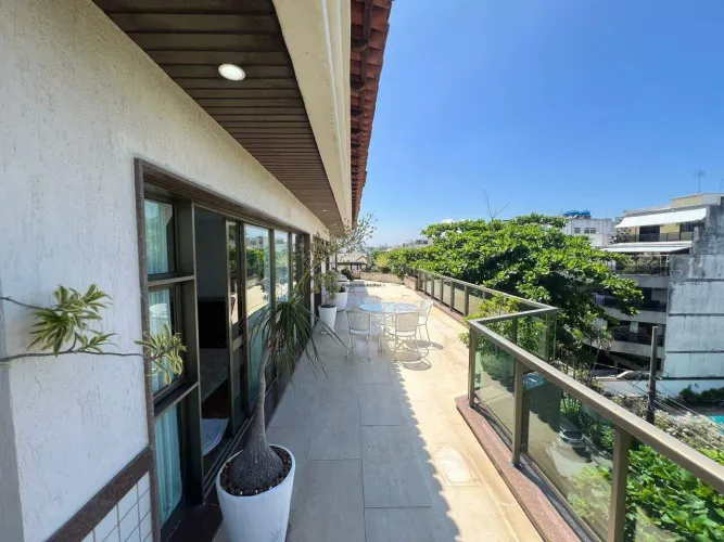 Cobertura Linear na Gleba A do Recreio dos Bandeirantes | 3 Quartos | Piscina Privativa | 