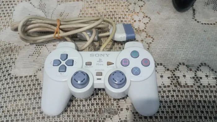 Controle Playstation 1 Modelo One Baby
