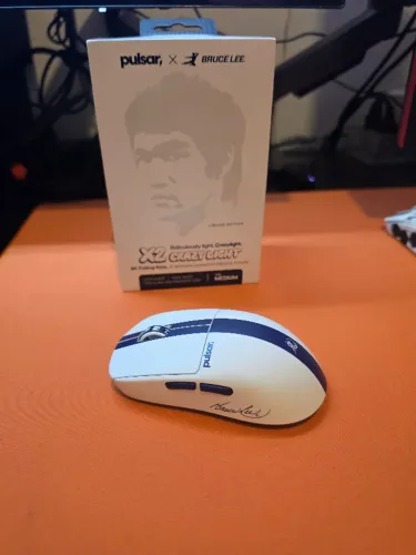 Mouse Gamer Pulsar X2 Crazylight Medium - Bruce Lee Edition