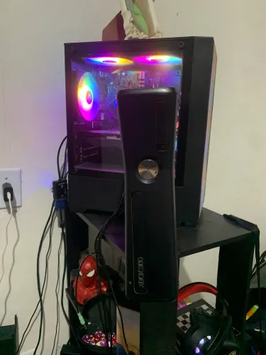 Xbox 360 Slim (desbloqueado)