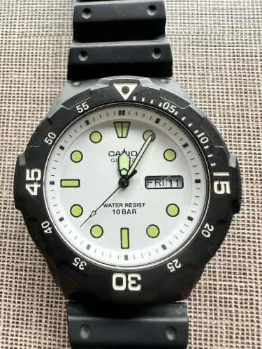 RELÓGIO DIVER CASIO MRW-200H 