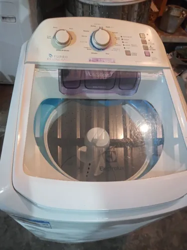 Maquina de lavar roupa