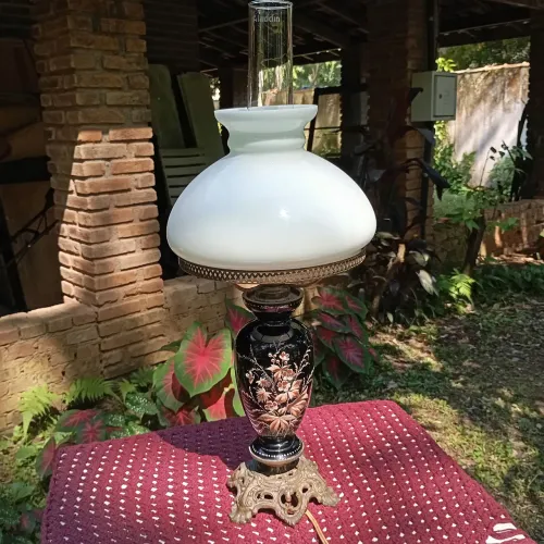 Abajur antigo bronze e porcelana 