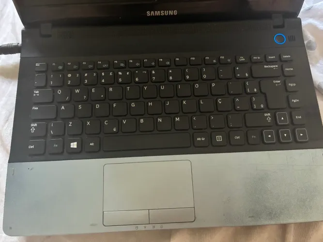 Desapego Notebook Samsung Série 3 - NP300E4C