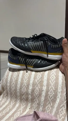 Chuteira de futsal nike