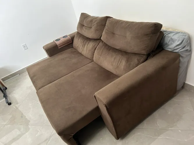 Sofá retrátil 2m