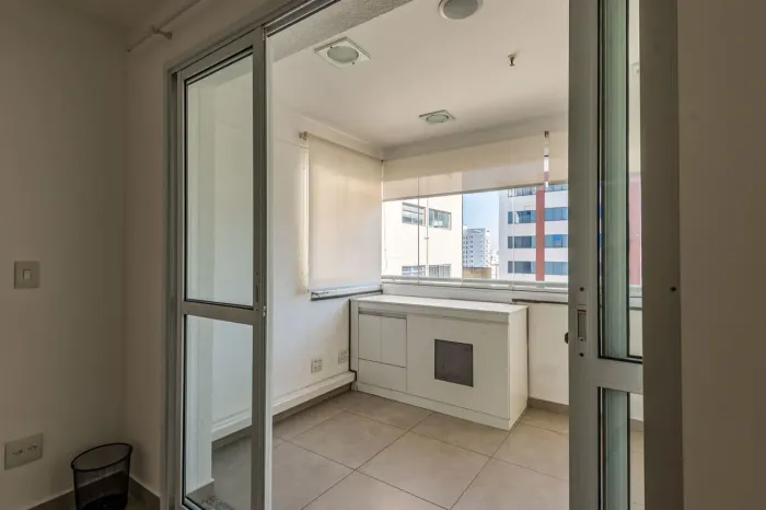 Sala comercial na Rua Manuel da Nóbrega, 456 - Conjunto 104 34 m²