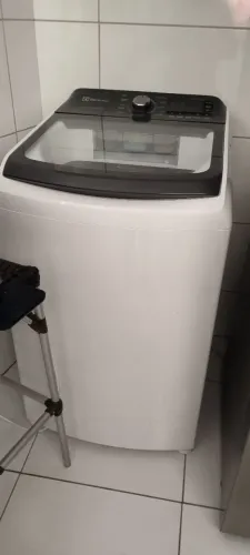 Máquina de Lavar Electrolux 14kg Jet&Clean - R$ 1.800