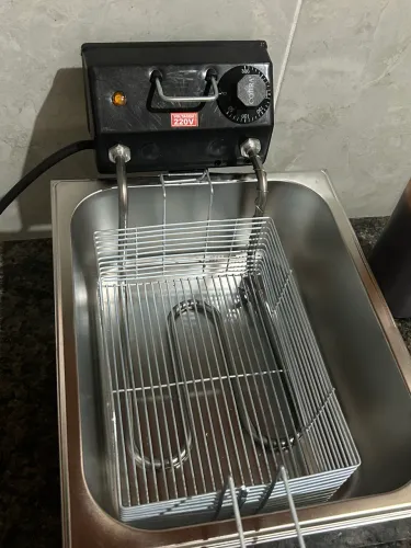 Vende-se fritadeira elétrica