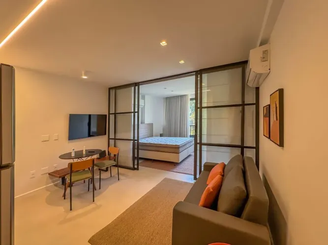 Apartamento com 1 Quarto para alugar, 35m² - Glória