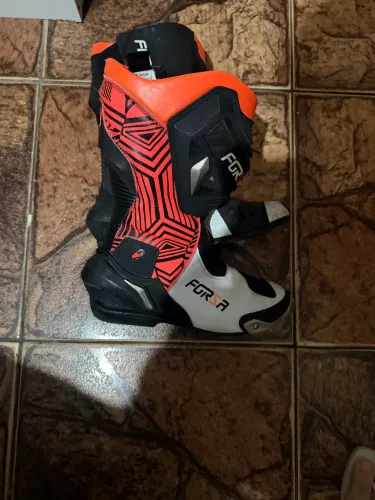 Bota Moto Forze Tamanho 43 - Excelente Estado