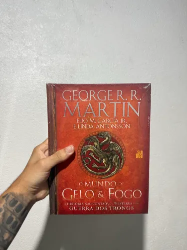 Livro O Mundo De Gelo E Fogo Edição 1 Ano 2025 