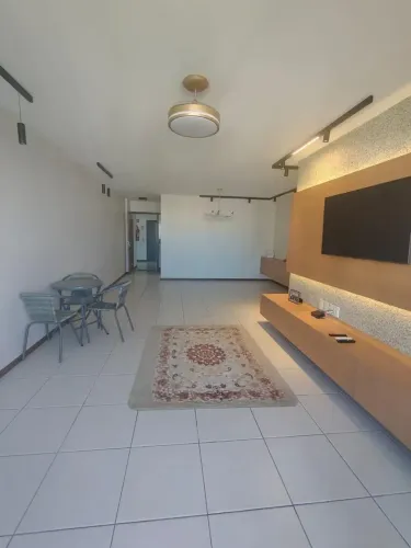 Apt semi mobiliado para Aluguel | Ponta Verde | 120m² | Vista Mar | 4 Quartos | 3 Suítes.