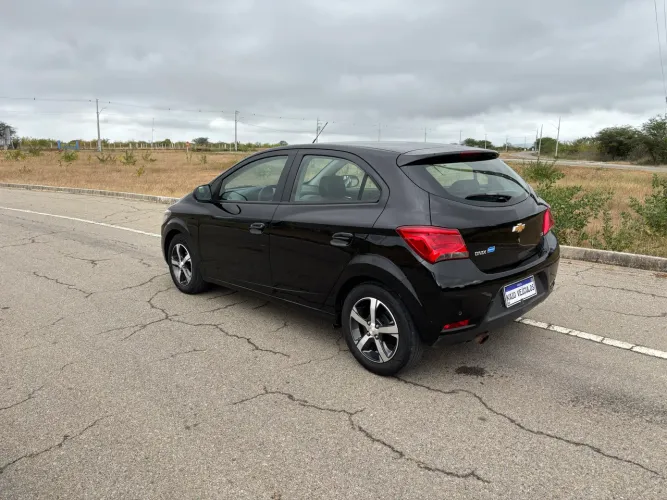 Chevrolet Onix Hatch LTZ 1.4 8V Flex Aut. 4P 2018